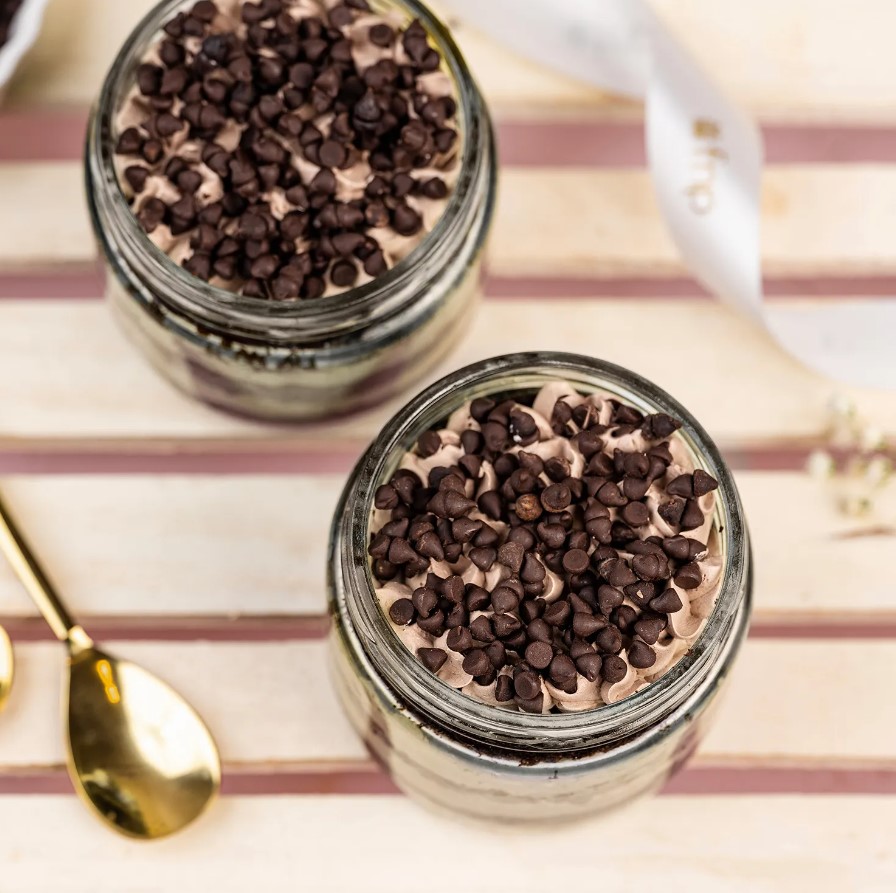 Choco-Chip-Delight-Duo-of-Sweet-Cream-Cake-Jars-3-2.jpg