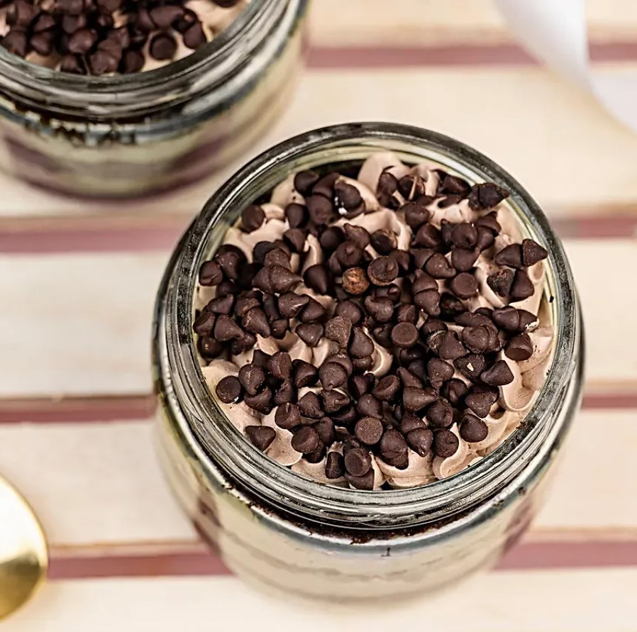 Choco-Chip-Delight-Duo-of-Sweet-Cream-Cake-Jars-4-2.jpg