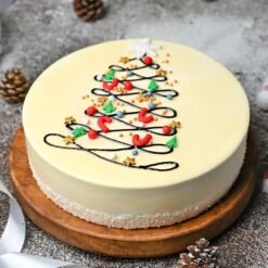 Sparkling Shining Vanilla Xmas Cake – Perfect dessert for Christmas celebrations.