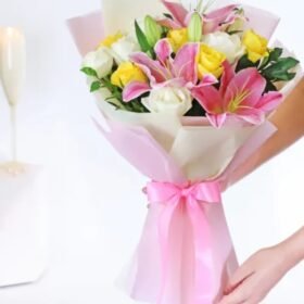 Lillies Online : Fresh Lily Bouquets with Same Day Delivery | Bakings