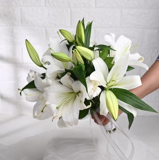 Flourishing Love Floral Blend – a stunning bouquet of mixed fresh flowers, symbolizing love, joy, and celebration.