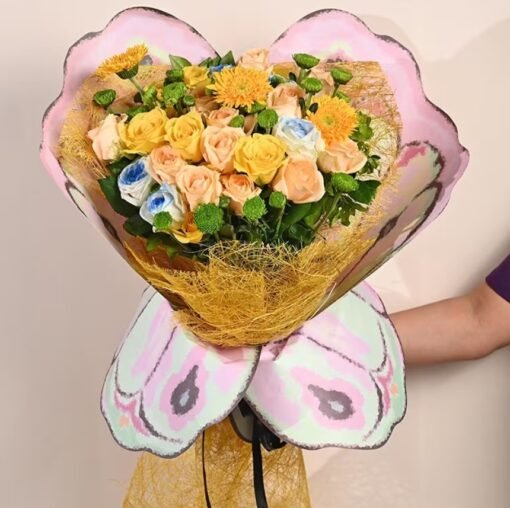 A beautifully arranged Sweetheart’s Bloom Collection featuring delicate roses and fresh florals, symbolizing love and romance.