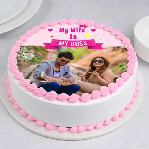 Boss Day celebration cake for wife with personalized photo, honoring strong and inspiring female leaders with elegance and grace.