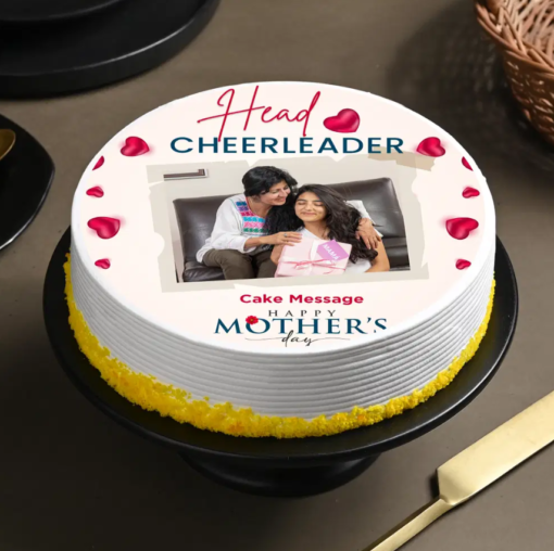 Maa’s Sweet Memories Cake — beautifully decorated cake with soft tones and loving message, perfect for Mother’s Day or memory-filled occasions.