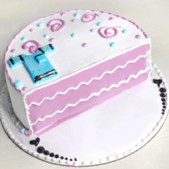 Half-year cake for baby with cute pastel decorations