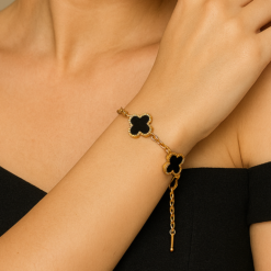 Anti-Tarnish Black Clover Charm Bracelet – Gold Tone