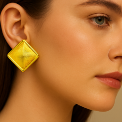 Anti-Tarnish Gold Textured Diamond-Shape Stud Earrings – Gold