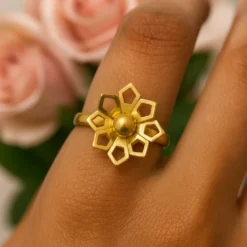 Anti-Tarnish Elegant Floral Gold-Tone Ring